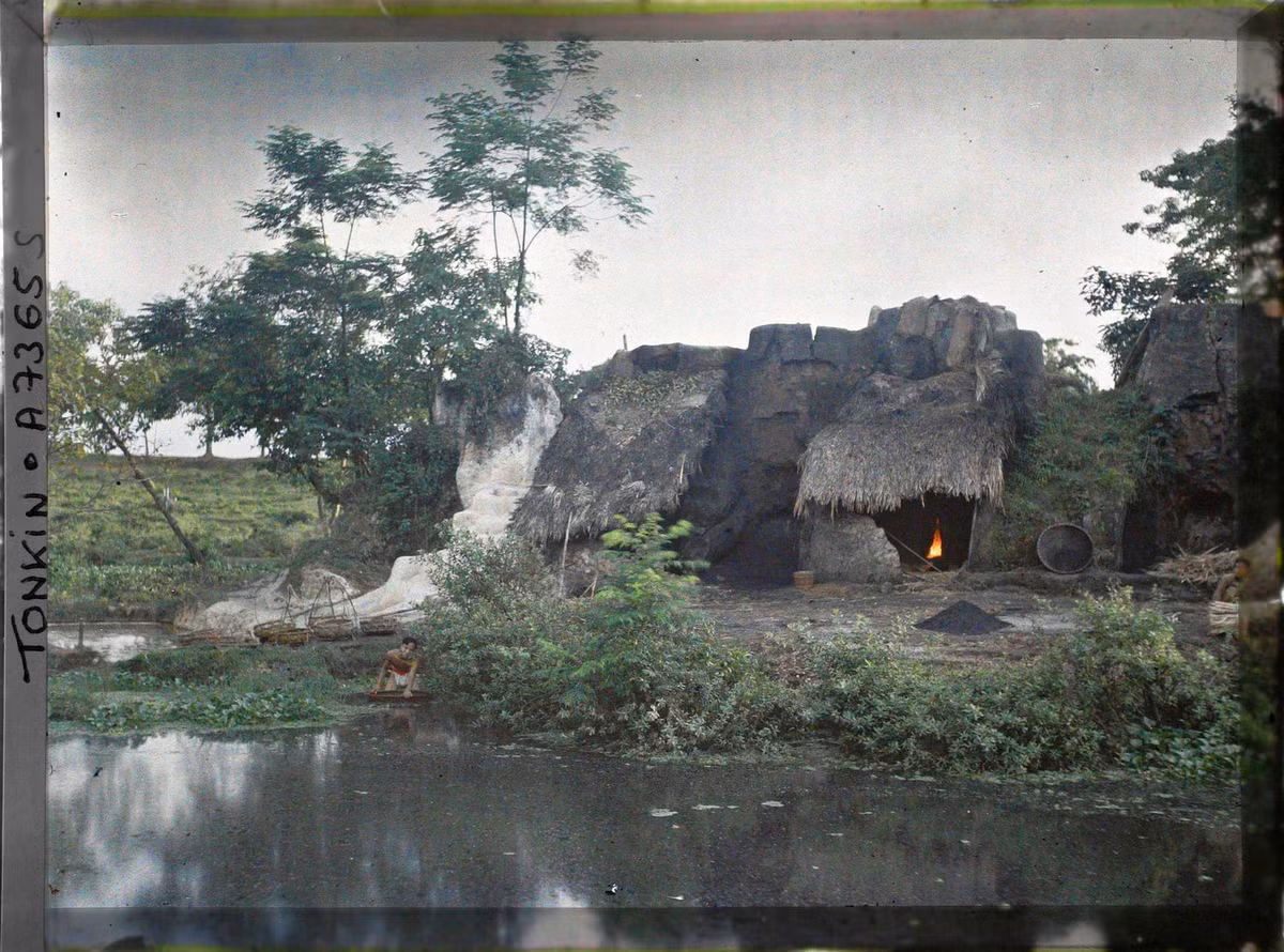 Lò giấy ở làng nghề giấy dó Yên Thái.