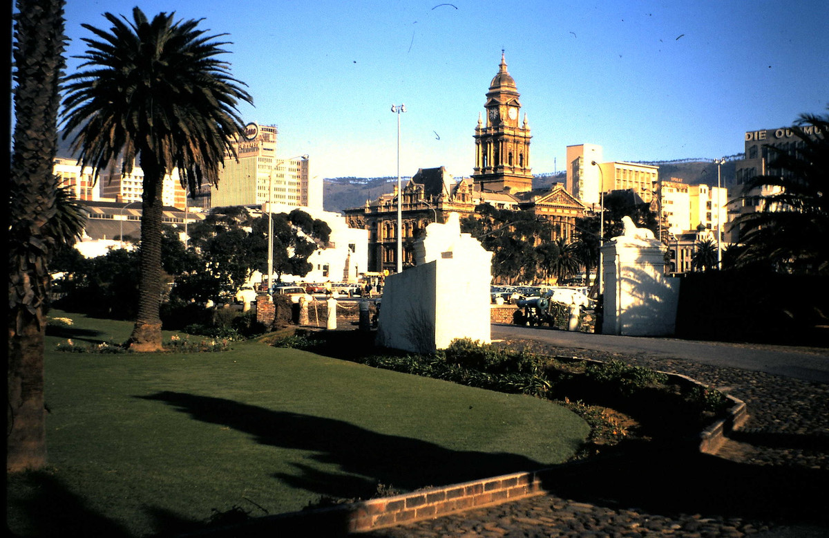 Khu vực tòa thị chính Cape Town.