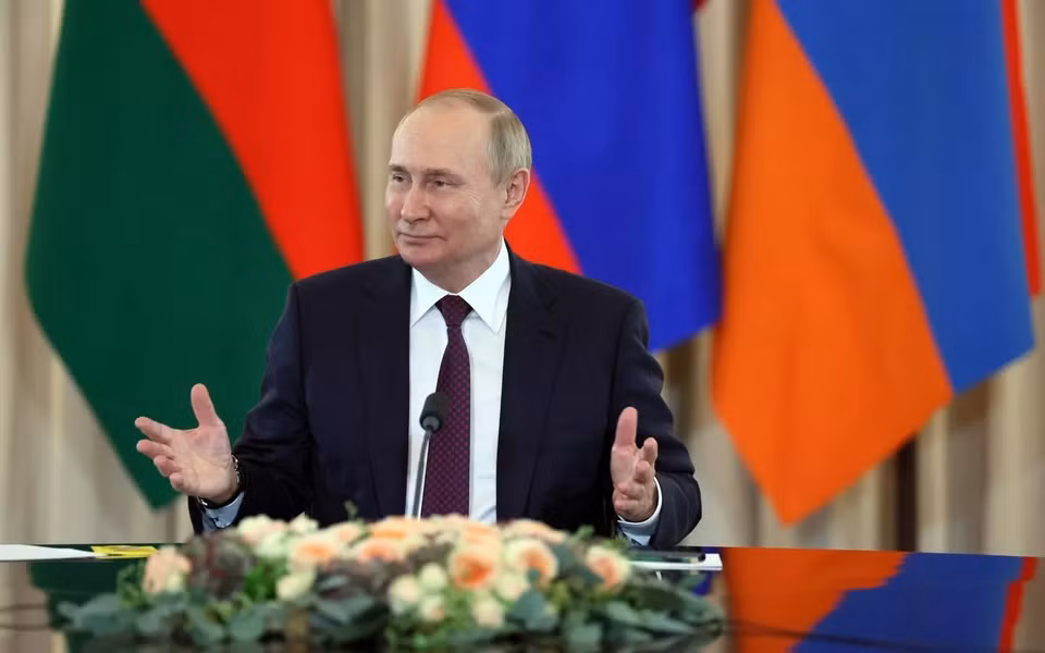 Ong Putin goi dien chuc mung tong thong Argentina