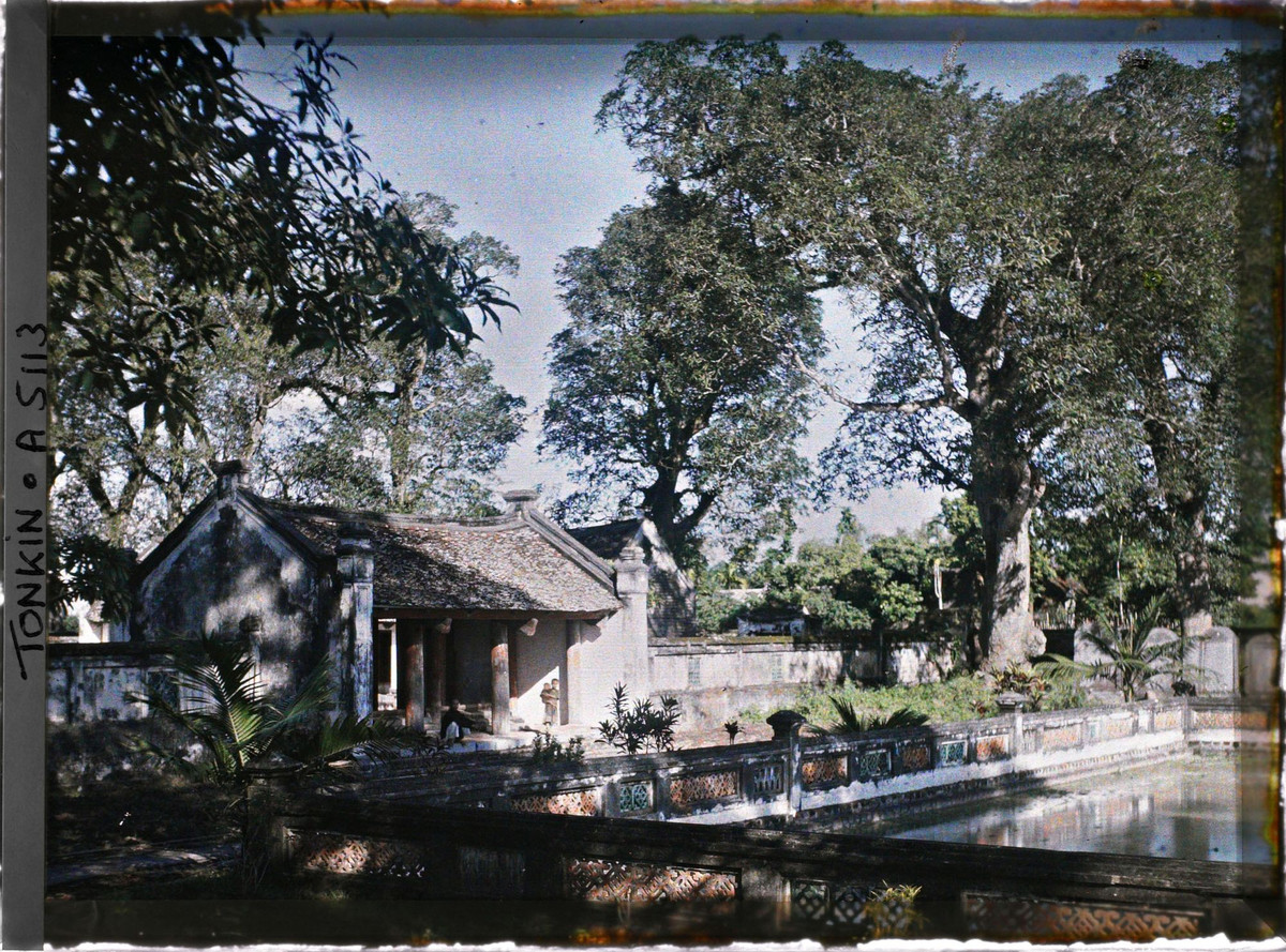 Đại Thành Môn và giếng Thiên Quang.