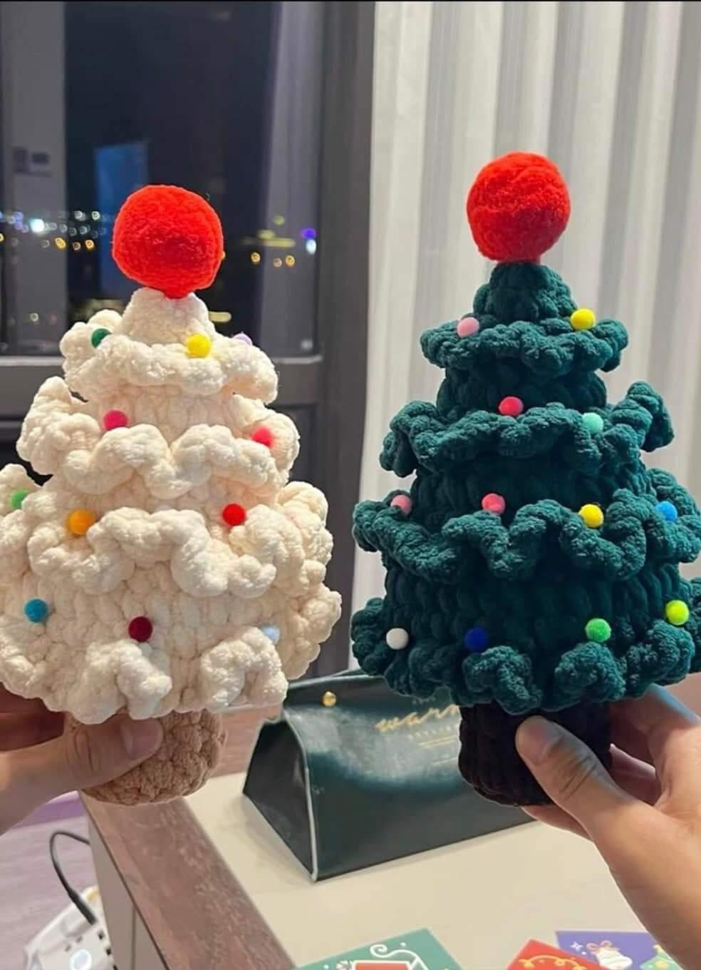 Khong khi Giang sinh ua vao lop hoc: Gen Z “bat trend” lam cay thong-Hinh-2