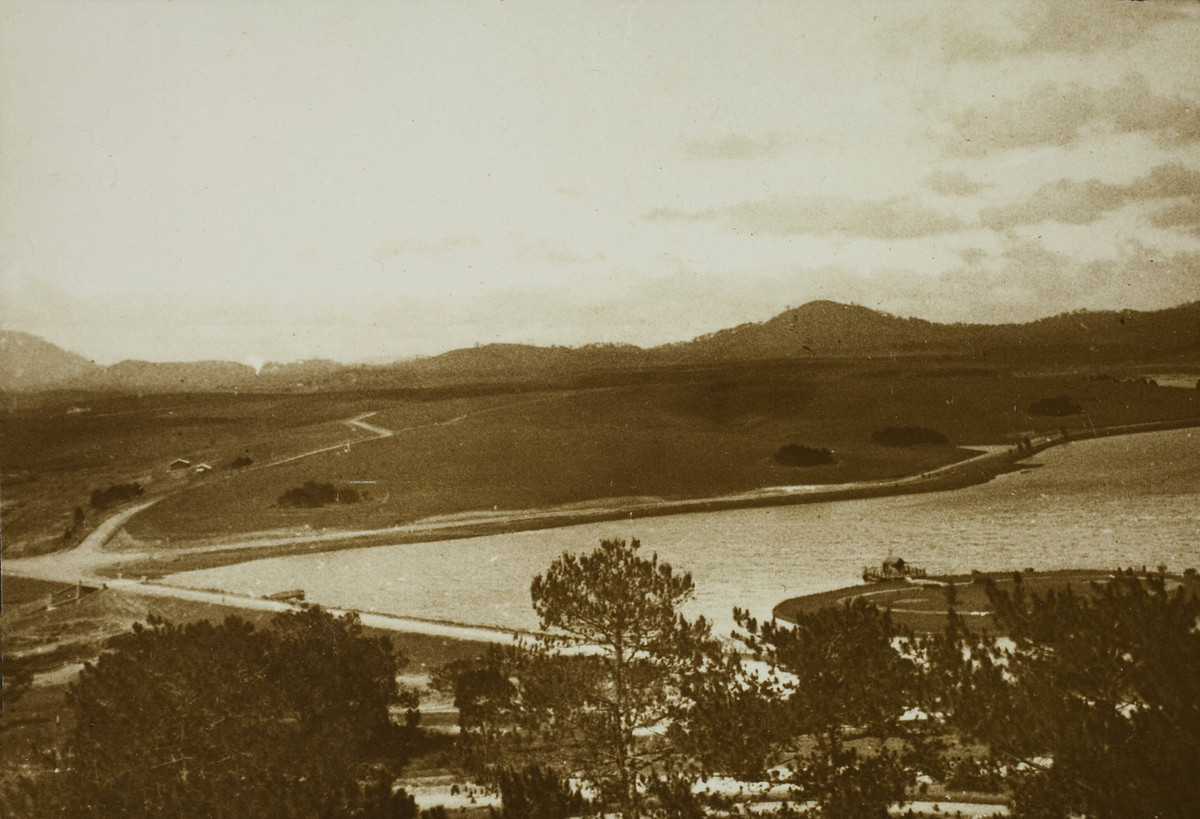 Một hình ảnh khác từ cùng góc chụp.