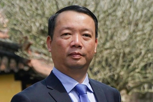 Bi thu TP Hue len tieng vu chang trai noi 'ly hon neu vo khong de con trai'-Hinh-2