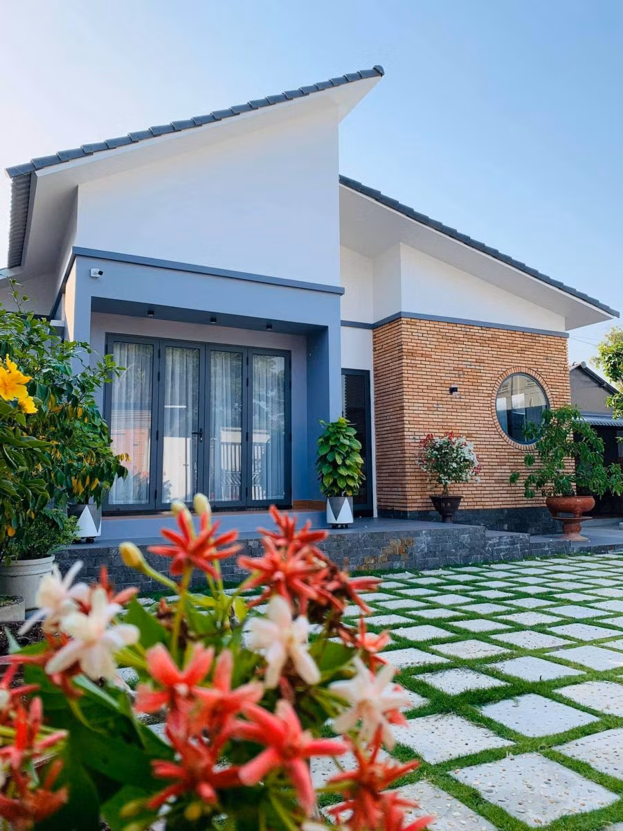 Mau nha cap 4 voi bep xay gach do dam tinh truyen thong