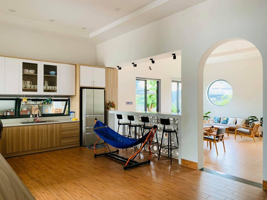 Mau nha cap 4 voi bep xay gach do dam tinh truyen thong-Hinh-3