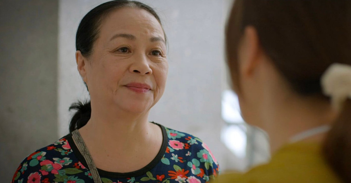 Vai dien me chong cua NSND Lan Huong gay uc che