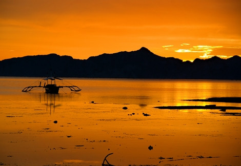 Đảo Palawan của Philippines nằm sát phía Đông quần đảo Trường Sa.