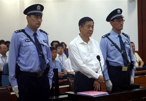 Bị cáo Bạc Hy Lai trong phiên tòa xét xử tại thành phố Tế Nam.22/8/2013.