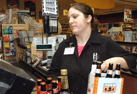 Một cửa hàng bán rượu ở Michigan, Mỹ.