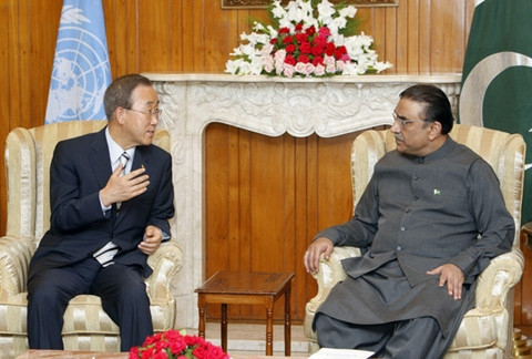 Tổng thư ký LHQ Ban Ki-moon thảo luận với lãnh đạo Pakistan.
