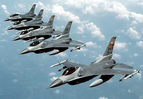 Máy bay chiến đấu đa năng F-16.