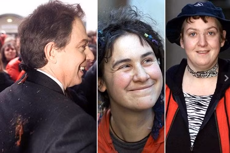 Tháng 1/2001, Thủ tướng Anh Tony Blair bị sinh viên ném cà chua vì áp đặt lệnh trừng phạt Iraq.