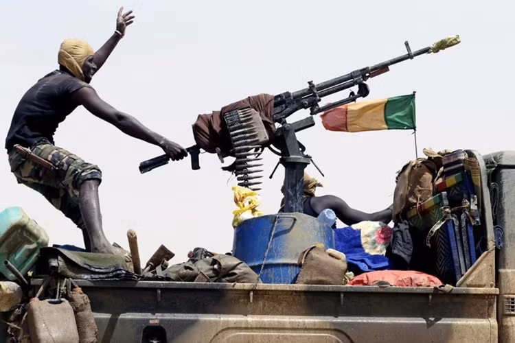 Binh lính Mali đi bầu tổng thống.