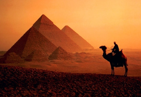 Ai Cập tĩnh lặng trước cơn bão.