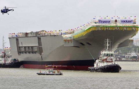 Hạ thủy tàu sân bay Vikrant do Ấn Độ tự thiết kế chế tạo.