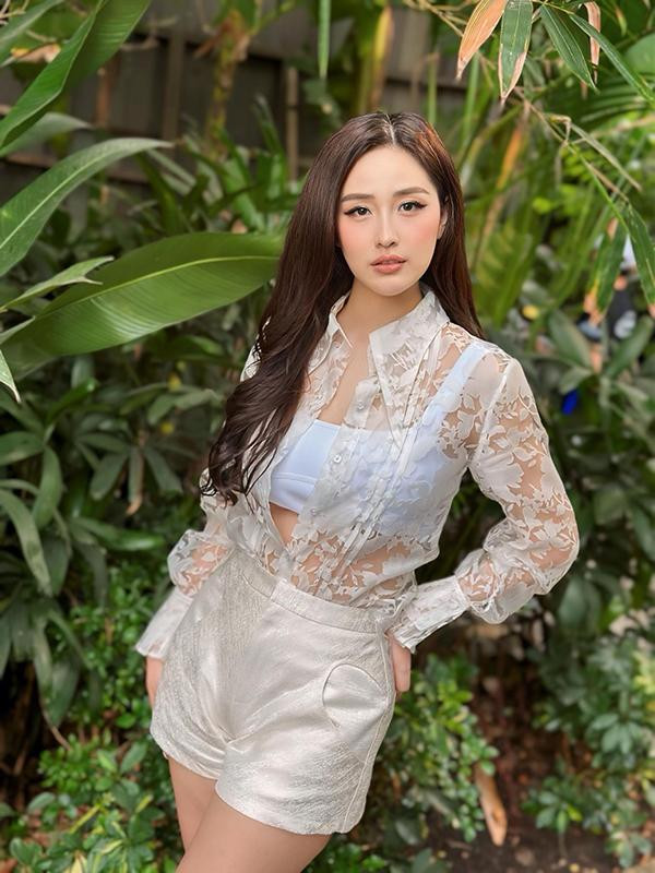 ỗi lần xuất hiện trước công chúng, Hoa hậu Mai Phương Thúy đều khiến khán giả yêu mến bởi nhan sắc xinh đẹp.