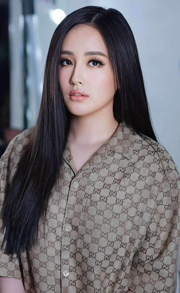 hia sẻ về bí quyết giữ gìn nhan sắc, Hoa hậu Việt Nam 2006 cho biết cô không quá cầu kỳ trong việc sử dụng những liệu pháp đắt tiền mà quan tâm đến thói quen hằng ngày của mình. Nhất là khoản ăn uống, ngủ và chăm sóc da.