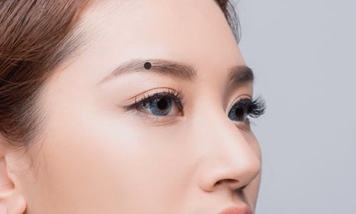 Họ dễ dàng đạt được những bước tiến lớn trong sự nghiệp, có nhiều cơ hội mới và thành công rực rỡ trong lĩnh vực chuyên môn của mình. Dù là bên trái hay bên phải, họ đều cần cẩn thận với những rủi ro liên quan đến nước.