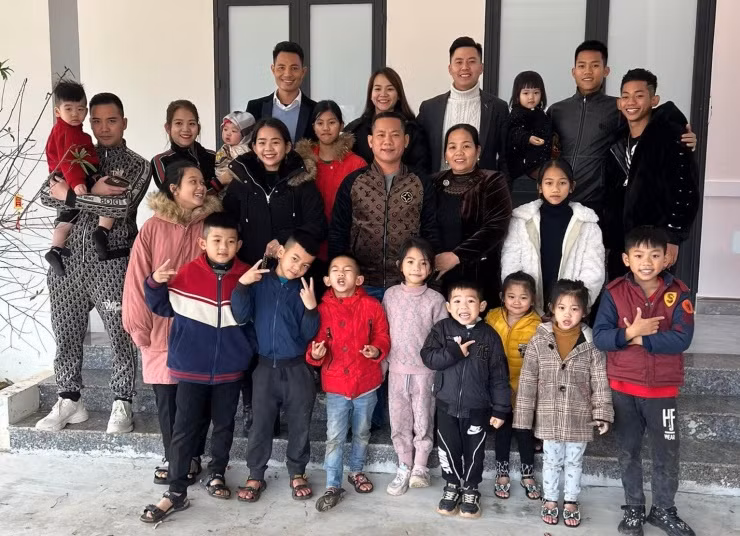 Vo chong o Nghe An sinh 15 con, so huu co ngoi dang ne-Hinh-3