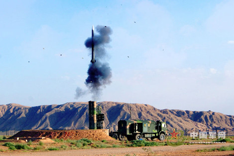 Hệ thống phòng không HQ-9 của Trung Quốc sao chép công nghệ từ mẫu S-300 Nga và Patriot Mỹ.