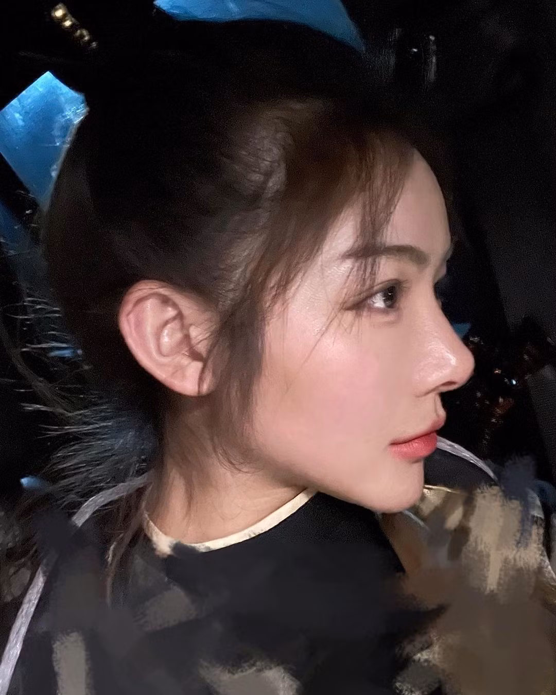 Nhan sac dien vien dong the vuot mat Luu Diec Phi