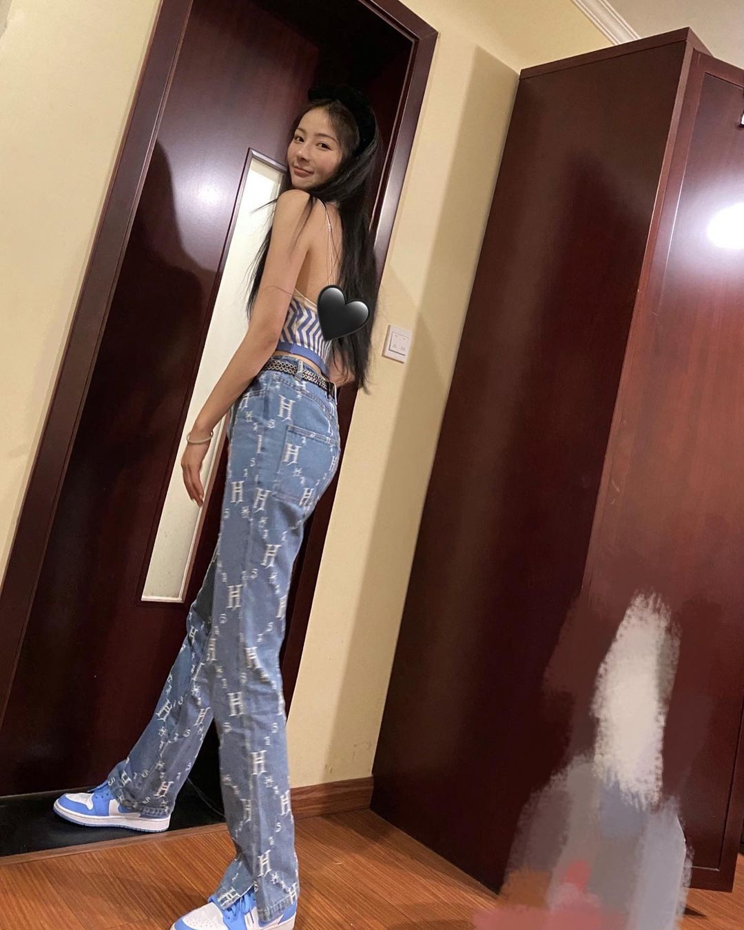 Nhan sac dien vien dong the vuot mat Luu Diec Phi-Hinh-15