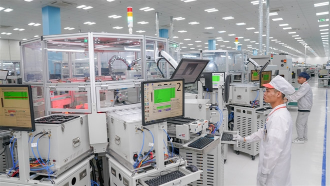 Dien thoai Viet ban tai My: Kiem chung nang luc Viet Nam-Hinh-3