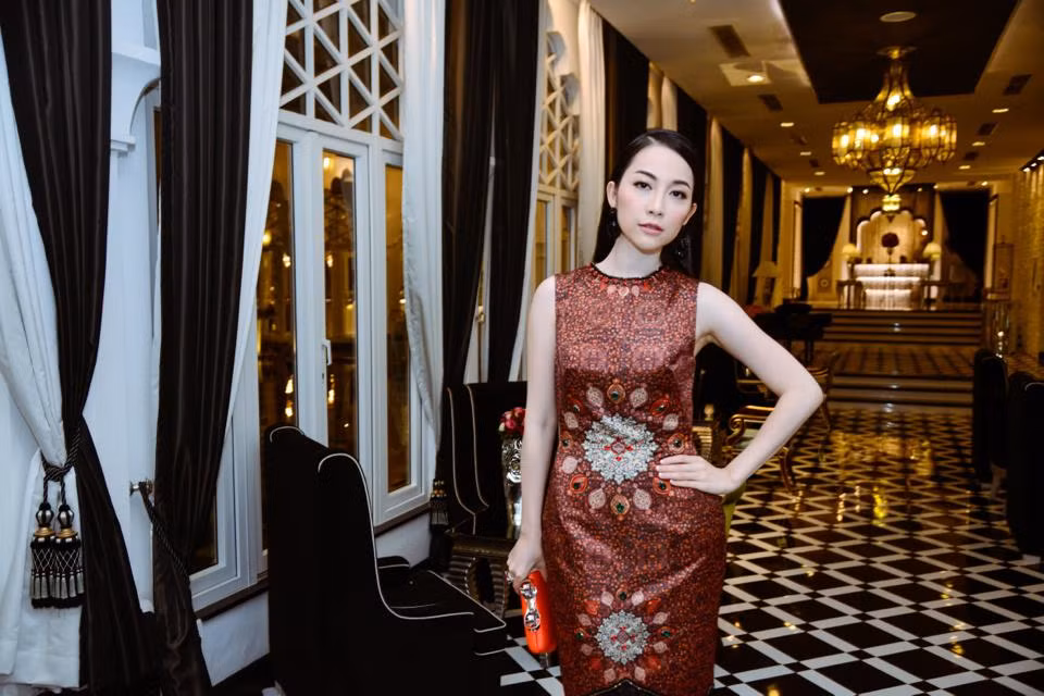 Được mệnh danh là "thiên nga" của làng múa Việt Nam, Linh Nga cũng là biểu tượng sắc đẹp của showbiz Việt.