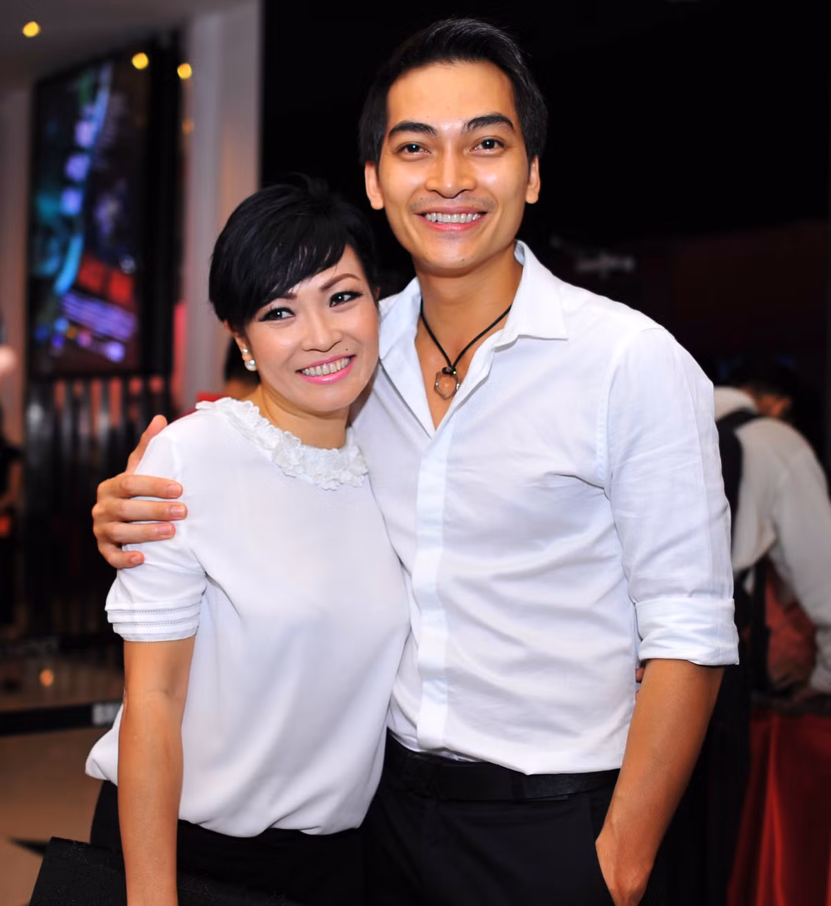 Khương Ngọc và Phương Thanh tái ngộ khi tới tham dự buổi công chiếu.