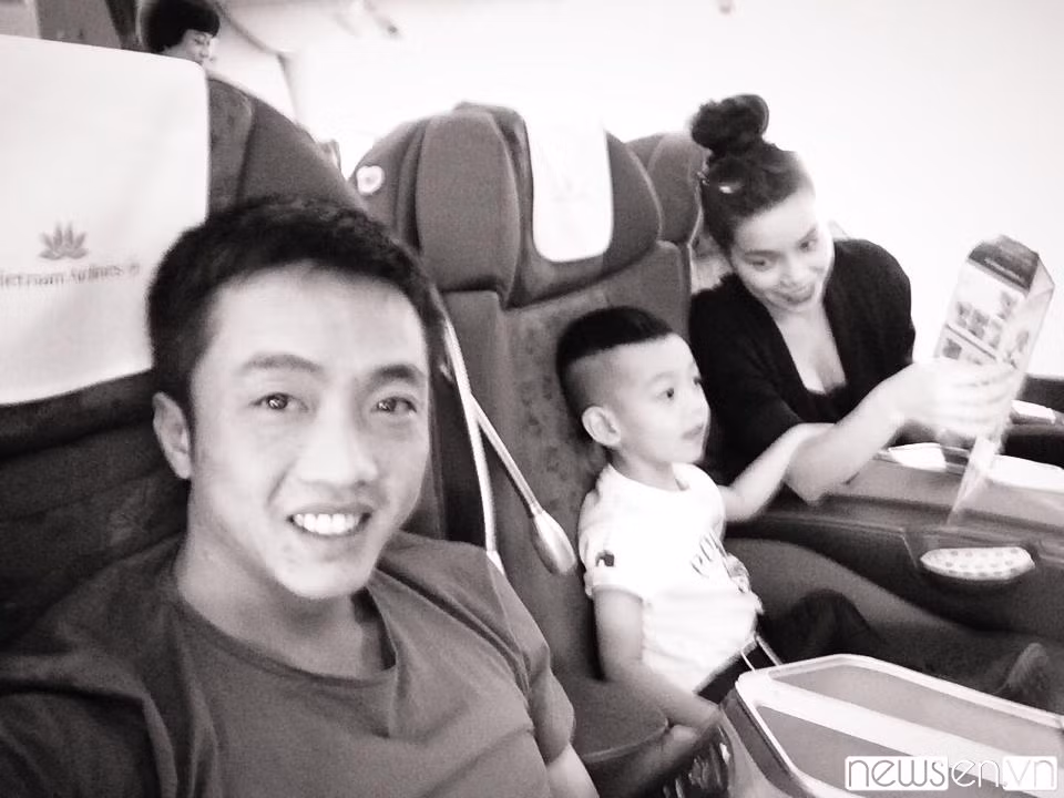 Ngoài ra, cặp vợ chồng thường xuyên dành thời gian đưa con trai đi du lịch nhiều nơi trên thế giới.