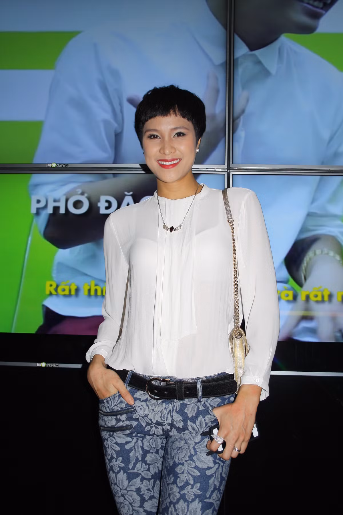 Siêu mẫu Phương Mai.