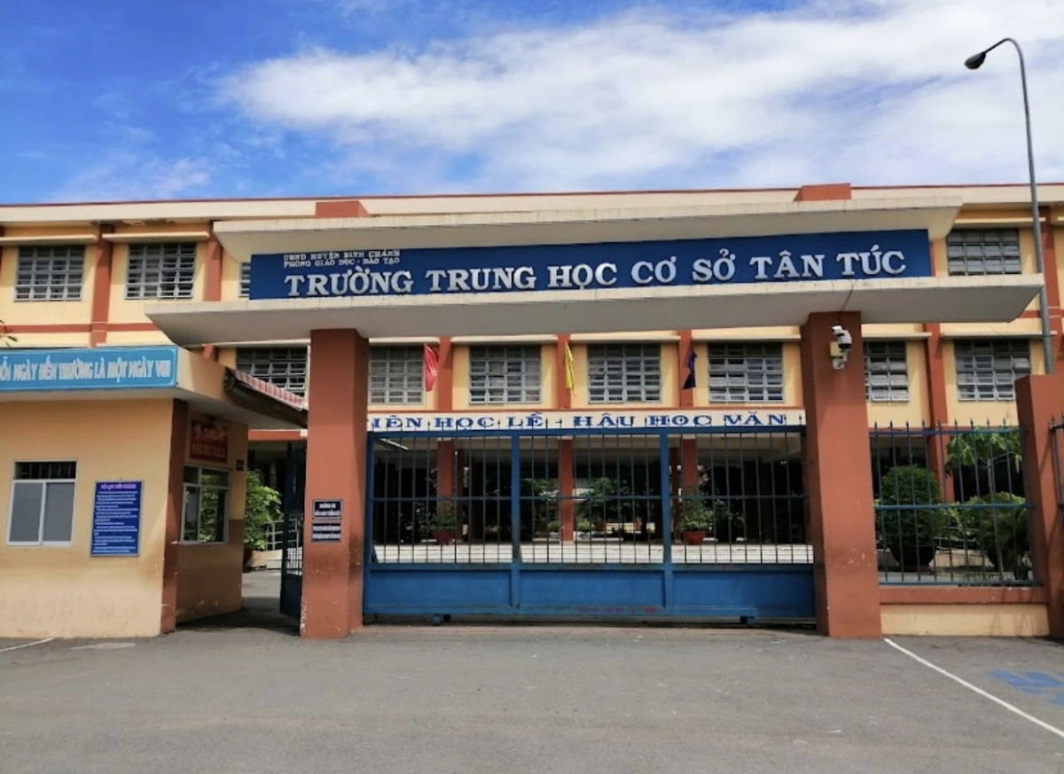 37 nguoi nhap vien sau khi an banh mi o TP HCM-Hinh-2