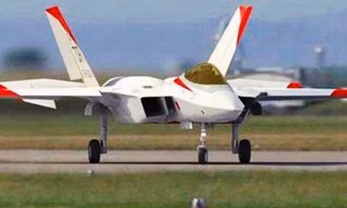 ATD-X có thể sẽ tung cánh vào năm tới.