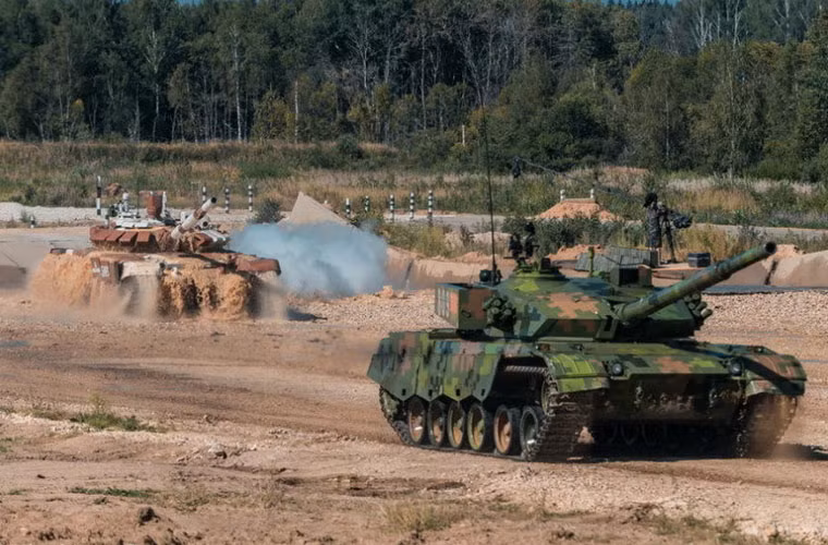 Ngoài ra, theo bảng thống kê những ngày đầu, kíp xe Trung Quốc đứng gần bét bảng.