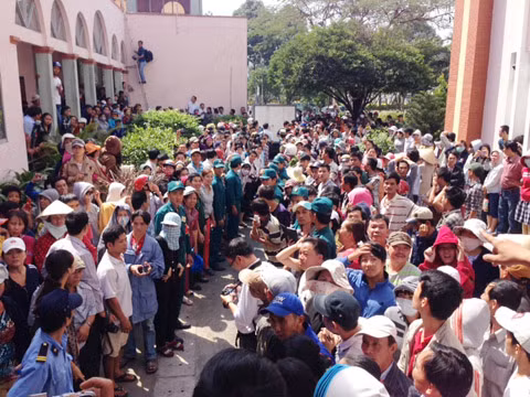 Bao mau hanh ha tre: 3 nam tù-Hinh-3