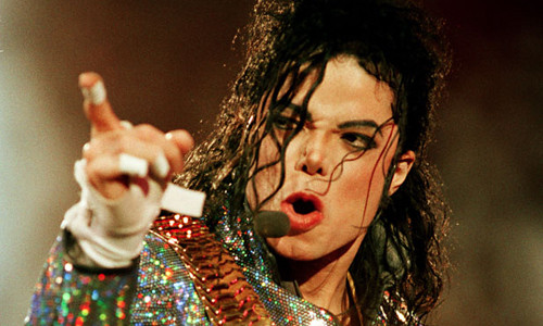 Michael Jackson sinh ra trong gia đình đông anh chị em. Ông hoàng nhạc pop có tới 8 anh chị em.