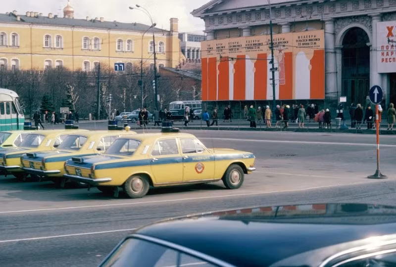 Cuộc sống thanh bình của người dân Liên Xô hiện lên qua những bức ảnh được chụp vào mùa xuân năm 1974.