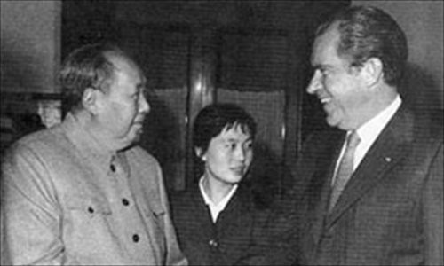 Mao Trạch Đông gặp gỡ Tổng thống Mỹ Richard Nixon năm 1972.