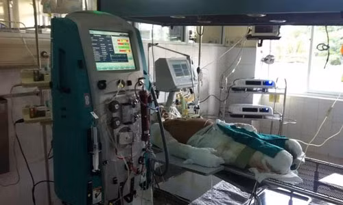 Chiến sĩ Đinh Văn Dương đang được điều trị tích cực.