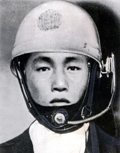 Phác thảo chân dung tên cướp giả mạo cảnh sát chặn xe chở tiền của Nihon Shintaku Ginko năm 1968.