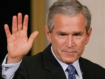 Tổng thống George W. Bush rất thích ăn bánh quy, bơ đậu phộng và bánh mì mật ong.