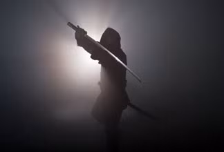 Sau đó, những chiến thuật về gián điệp của Tôn Tử đã du nhập vào Nhật Bản. Lãnh chúa Shotoku (593 - 622) đã sử dụng chiến thuật gián điệp trên lần đầu tiên là khi ra ông lệnh cho thuộc hạ xâm nhập vào lòng địch, do thám tình hình kẻ thù để có đối sách, chiến lược ứng phó kịp thời.