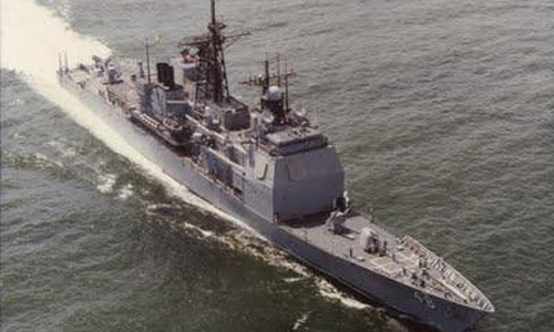 Tàu tuần dương Yorktown của Hải quân Mỹ xâm nhập hải phận Liên Xô năm 1988 và đã phải nhận bài học thích đáng.