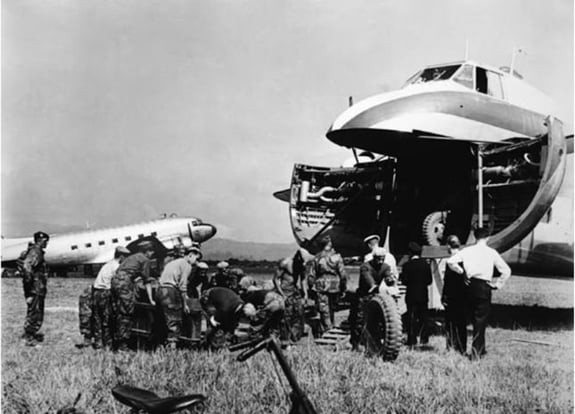 Tang M24 - “manh thu” cua Phap bi bo doi ta chat mong vuot