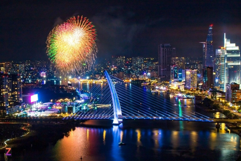 Lich trinh A-Z ngay 30/4 khi den TP.HCM xem dieu binh-Hinh-12