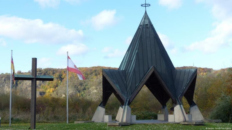 Trong The chien II, tu binh Duc quoc xa duoc doi xu the nao?-Hinh-3