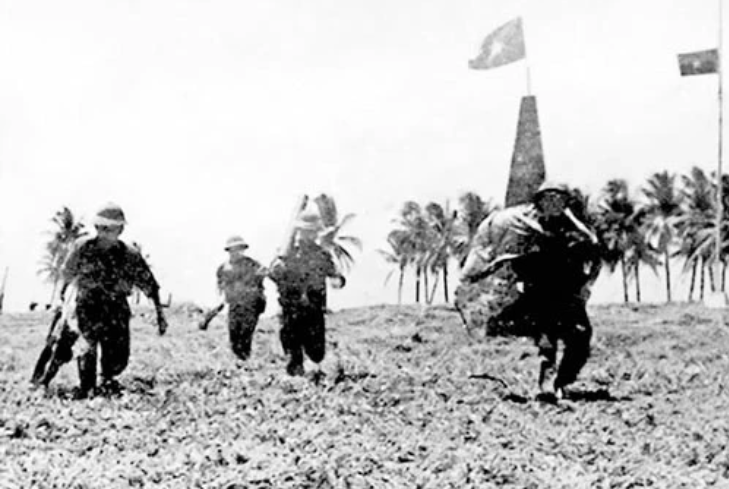 Đảo Song Tử Tây được quân ta tổ chức tiến công tháng 4/1975 Dao Song Tu Tay duoc quan ta to chuc tien cong thang 4/1975