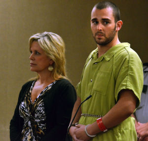 9. William Howard Lai phạm hai tội danh giết người và lạm dụng trẻ em. Hắn đã cố tình gây bỏng cho bé Jaydon - 20 tháng - từ thắt lưng trở xuống khiến bé tử vong. Còn Kylie, 3 tuổi, bị bỏng ở đầu, vai và chân.