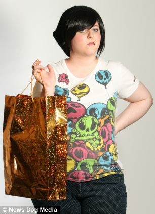 Chồng của Kimi, anh Chris Lee - 24 tuổi, yêu mến tất cả các tính cách của vợ mình.