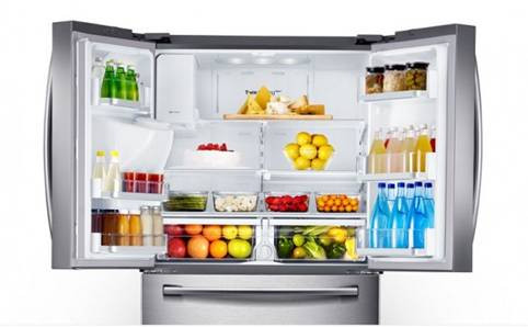 Lưu trữ thực phẩm chưa nấu chín và thực phẩm đã sẵn sàng để ăn trong lọ kín riêng biệt và giữ lạnh.